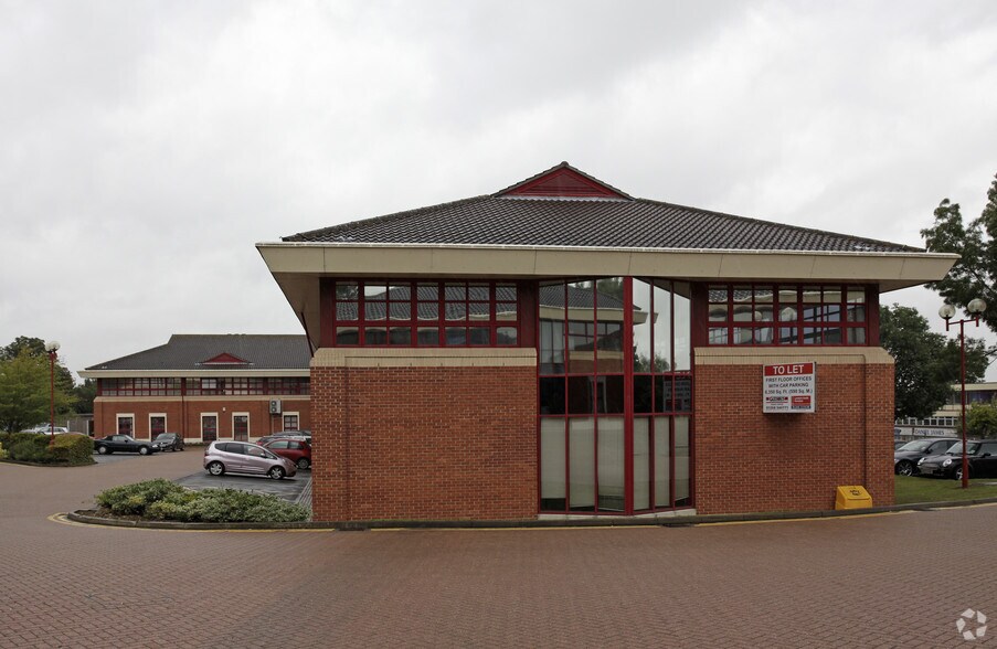 2 Woodbrook Cres, Billericay à louer - Photo principale – Image 1 sur 2