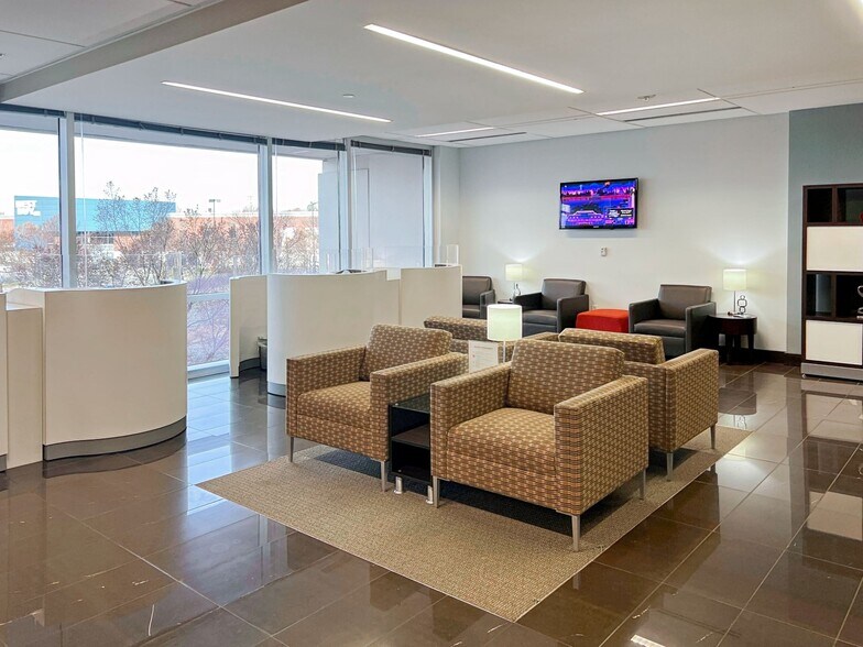 101 N Tryon St, Charlotte, NC à louer - Photo intérieure – Image 3 sur 14