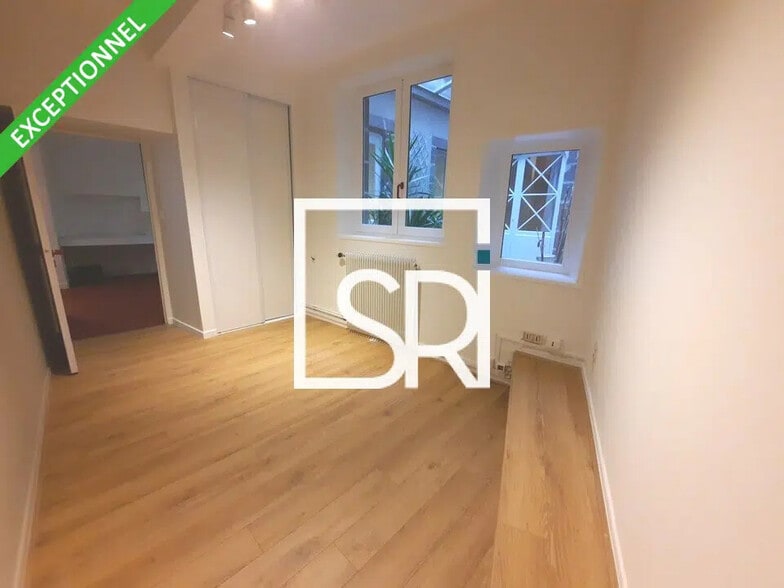 Bureau dans Riom à louer - Photo de l’immeuble – Image 2 sur 12