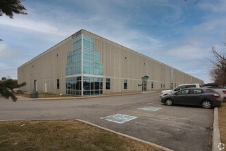 1275 Humber Pl, Ottawa, ON à louer Photo de l’immeuble– Image 1 sur 4