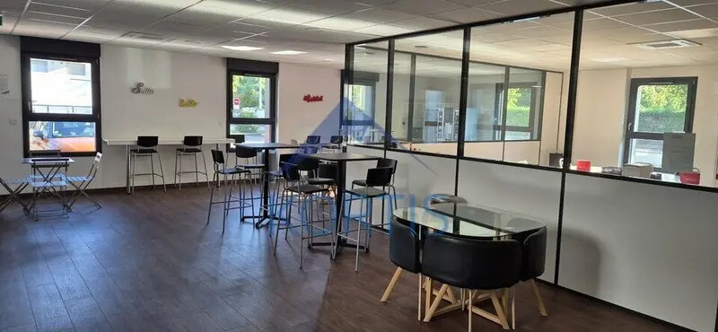 24 Boulevard Jules Ferry, Bourg-en-Bresse à louer - Photo de l’immeuble – Image 3 sur 10