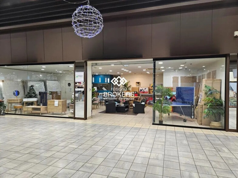 Local commercial dans Mâcon à louer - Photo de l’immeuble – Image 1 sur 6