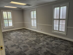7000 Peachtree Dunwoody Rd NE, Atlanta, GA à louer Photo intérieure– Image 1 sur 13