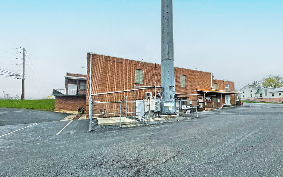5901 Linglestown Rd, Linglestown, PA à vendre - Photo de l’immeuble – Image 3 sur 15