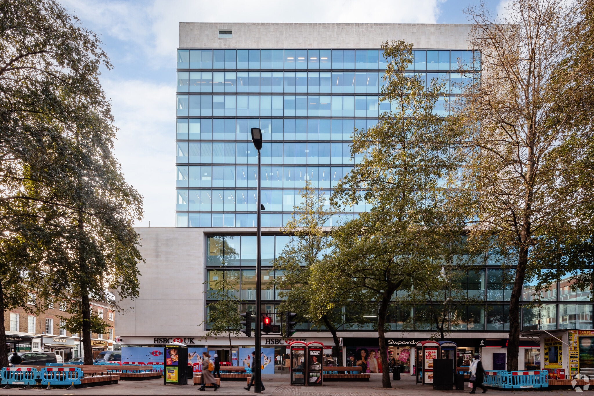 22-24 Percy St, Londres à louer Photo principale– Image 1 sur 8