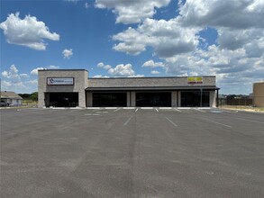 4851 Tin Top Rd, Weatherford, TX à louer Photo de l’immeuble– Image 2 sur 4