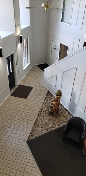 1236 Southridge Ct, Hurst, TX à vendre - Hall d’entrée – Image 3 sur 8