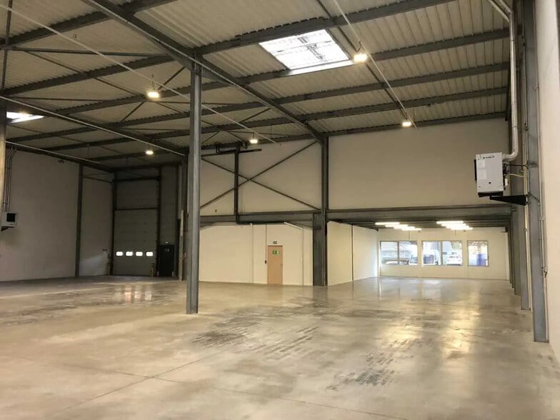 157 Avenue Charles Floquet, Le Blanc-Mesnil à louer - Photo de l’immeuble – Image 2 sur 14