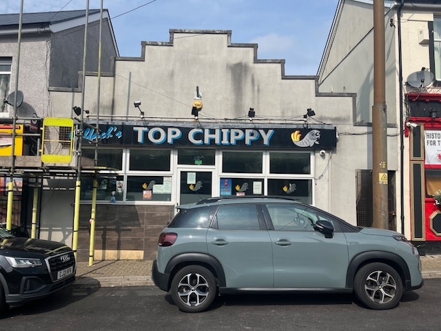 18a High St, Gilfach Goch à vendre - Photo principale – Image 1 sur 1