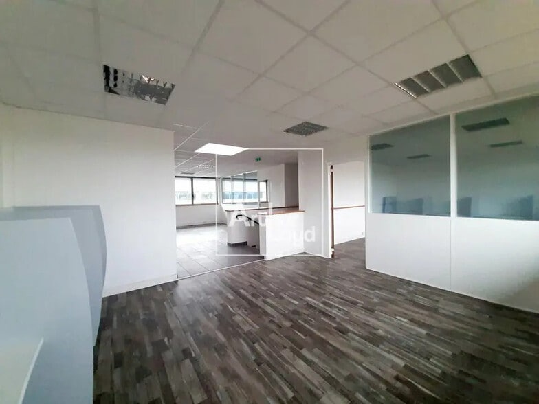 Local d'activités dans Tigery à vendre - Photo intérieure – Image 3 sur 7