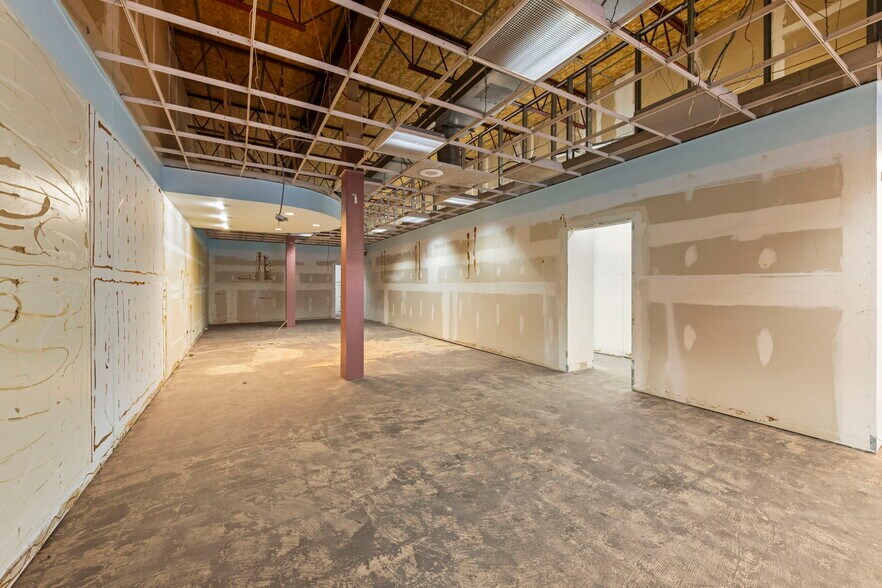 111-123 Jefferson Ave, Naperville, IL à louer - Photo de l’immeuble – Image 3 sur 11