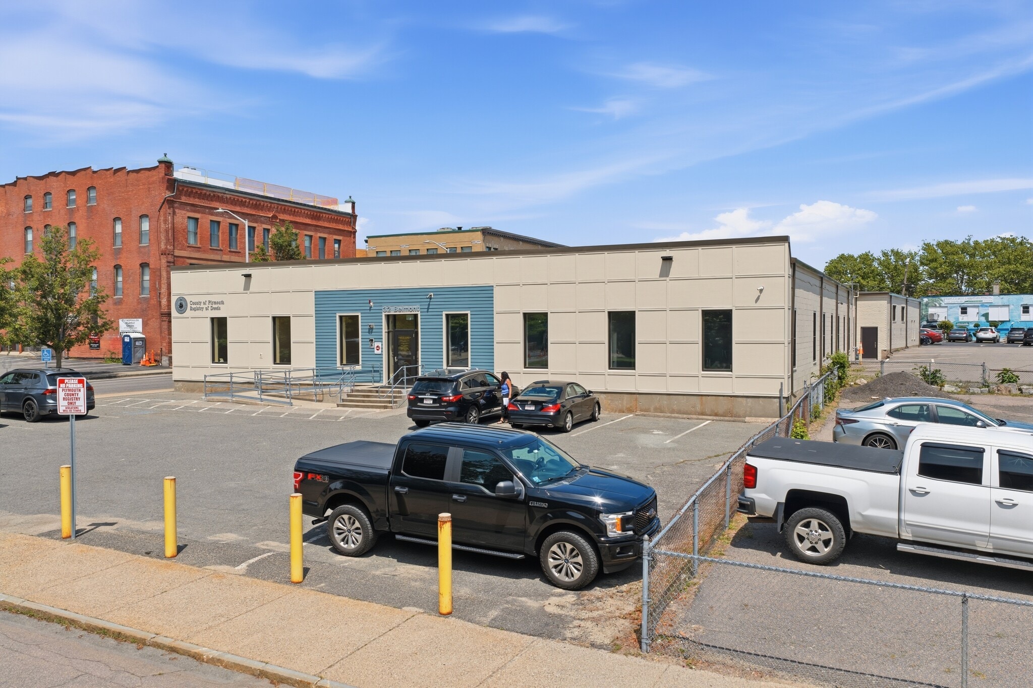 32 Belmont St, Brockton, MA à louer Photo intérieure– Image 1 sur 27