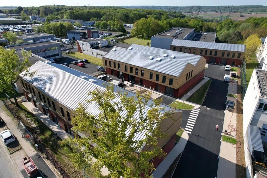 Industriel/Logistique dans Marcoussis à vendre - Aérien – Image 1 sur 7