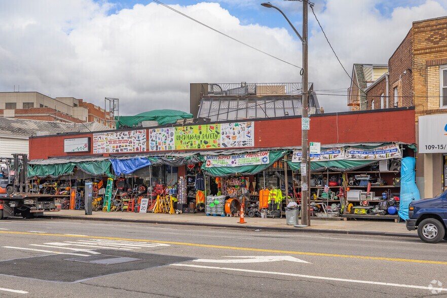 10909 Rockaway Blvd, South Ozone Park, NY à louer - Photo de l’immeuble – Image 3 sur 5