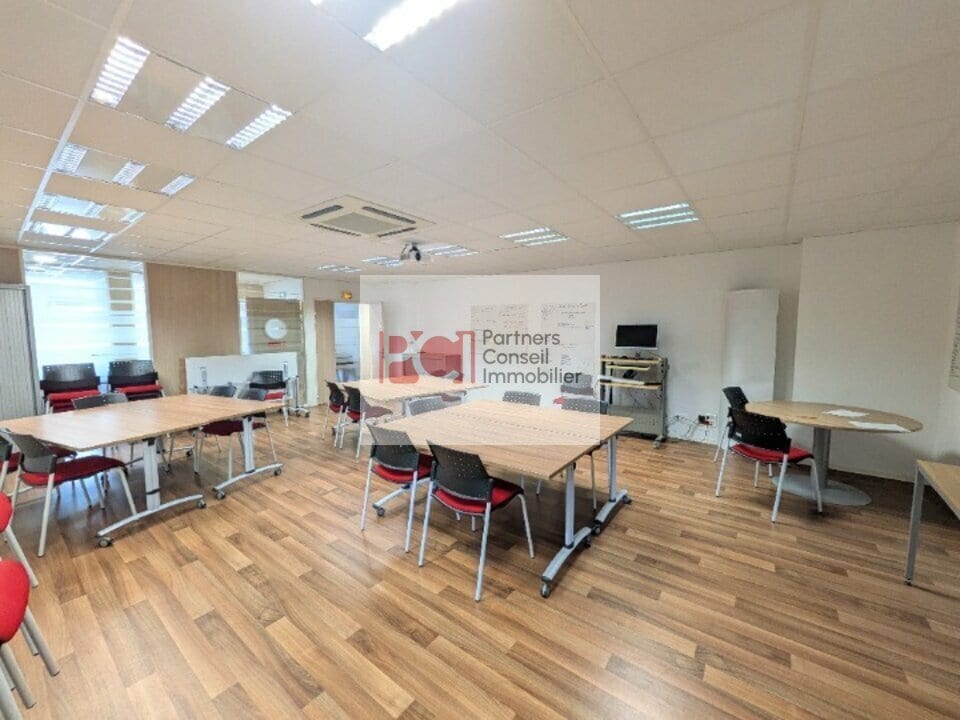 Bureau dans Nîmes à vendre Photo intérieure– Image 1 sur 4
