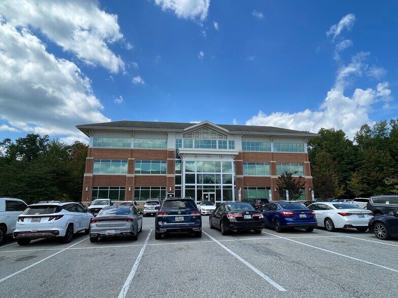 4225 Altamont Pl, White Plains, MD à vendre - Photo de l’immeuble – Image 2 sur 18