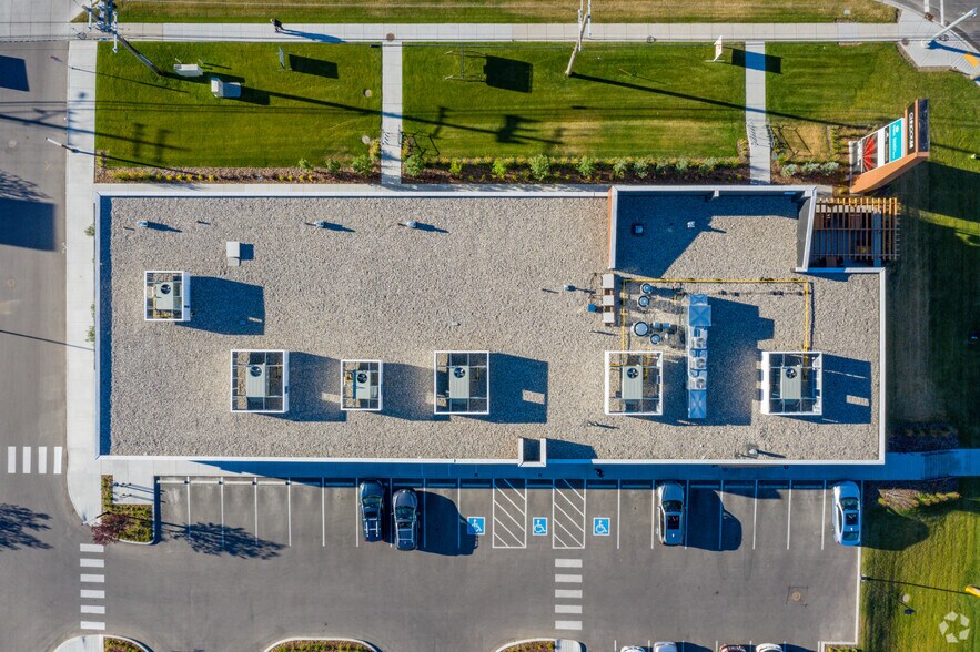 324 58th Ave SE, Calgary, AB à vendre - Aérien – Image 3 sur 4