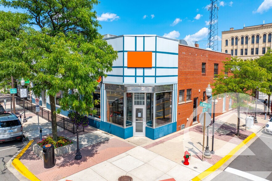419 S Main St, Royal Oak, MI à louer - Photo de l’immeuble – Image 1 sur 7