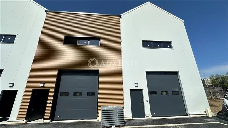 Local d’activités dans Bagnolet à louer - Photo de l’immeuble – Image 1 sur 5