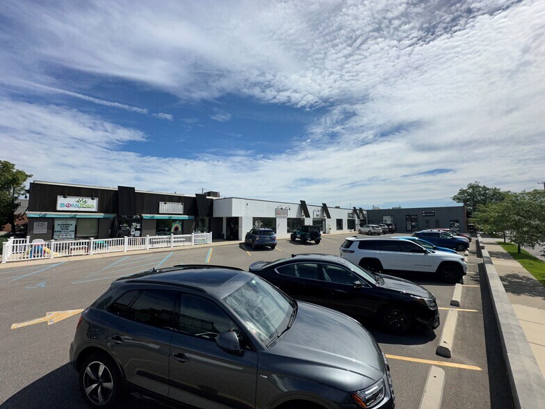 2211-2255 Cole St, Birmingham, MI à louer - Photo de l’immeuble – Image 1 sur 5