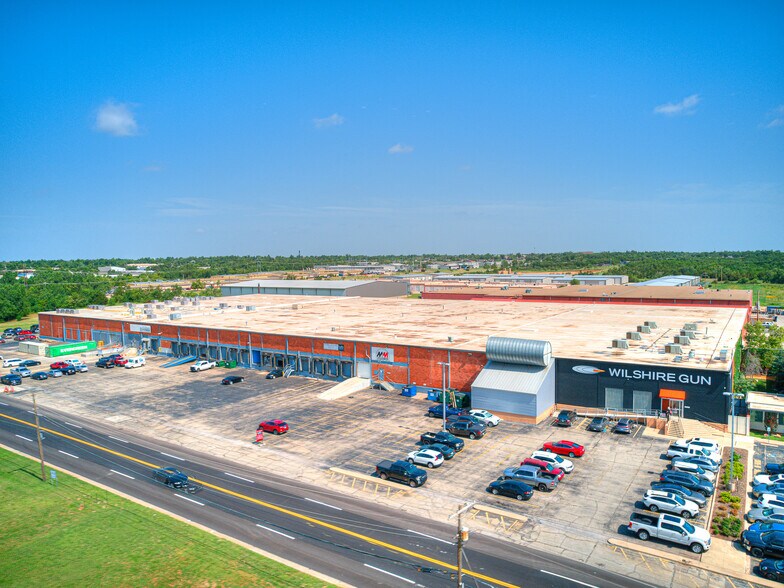 615 W Wilshire Blvd, Oklahoma City, OK à vendre - Photo de l’immeuble – Image 3 sur 19
