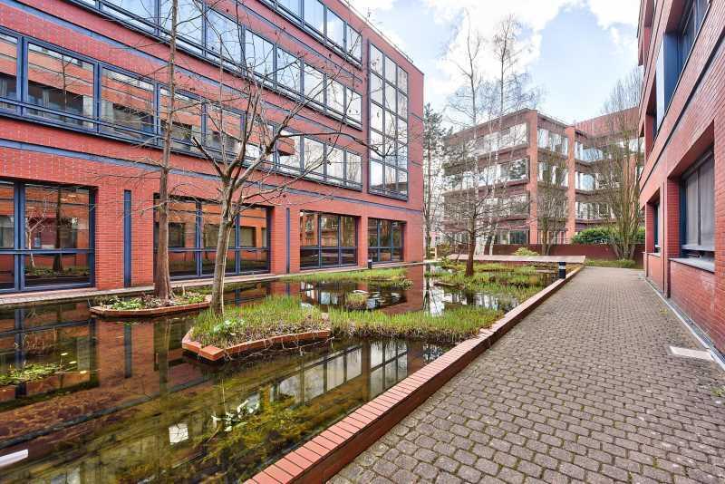 1 Rue James Joule, Guyancourt à vendre - Photo de l’immeuble – Image 2 sur 10