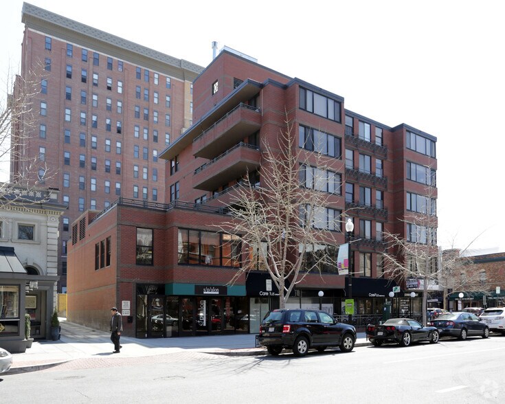 1633-1655 Q St NW, Washington, DC à louer - Photo de l’immeuble – Image 3 sur 7