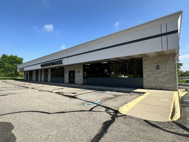 2744-2750 Jackson Ave, Ann Arbor, MI à louer - Photo de l’immeuble – Image 2 sur 2