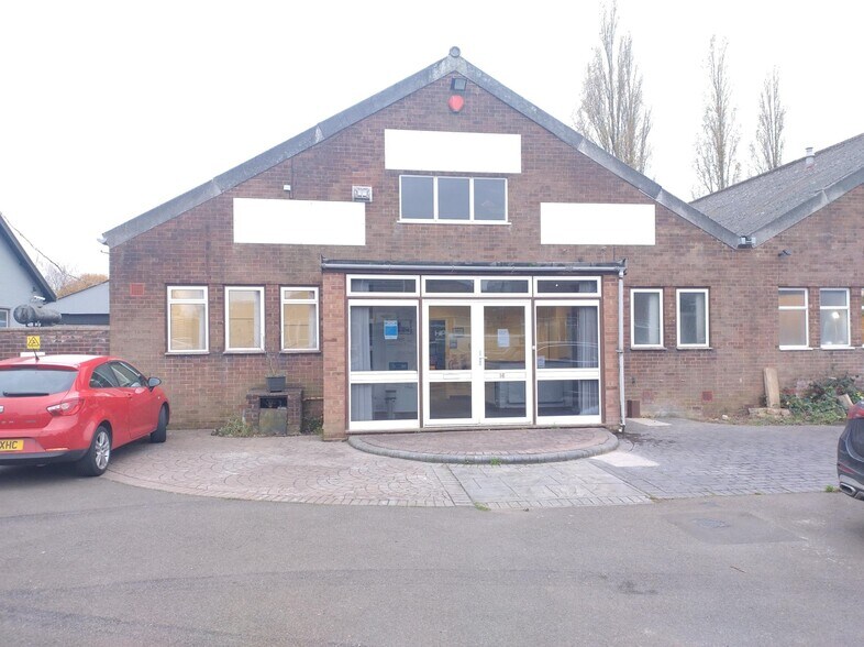 2-16 Woodfield Rd, Welwyn Garden City à louer - Photo de l’immeuble – Image 2 sur 6