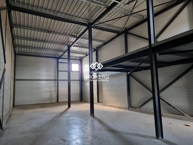 Plus de détails pour Industriel/Logistique à vendre