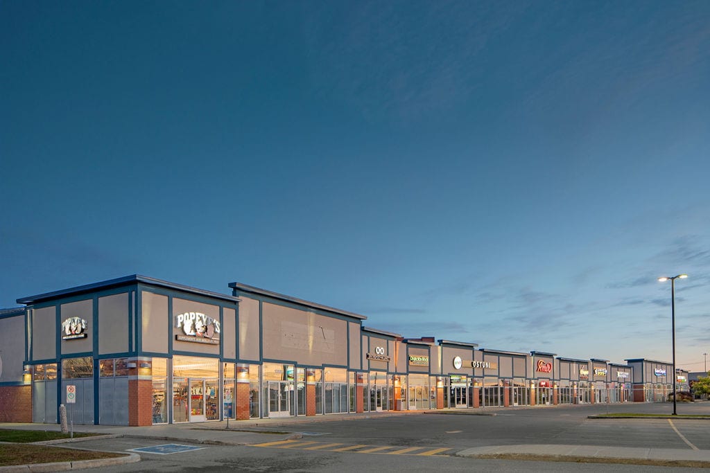 1198-1252 Rue Yves-Blais, Terrebonne, QC à louer Photo principale– Image 1 sur 7