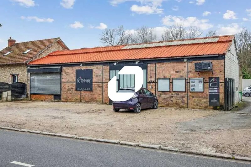 Local d'activités dans Clairefontaine-en-Yvelines à vendre Photo de l’immeuble– Image 1 sur 12