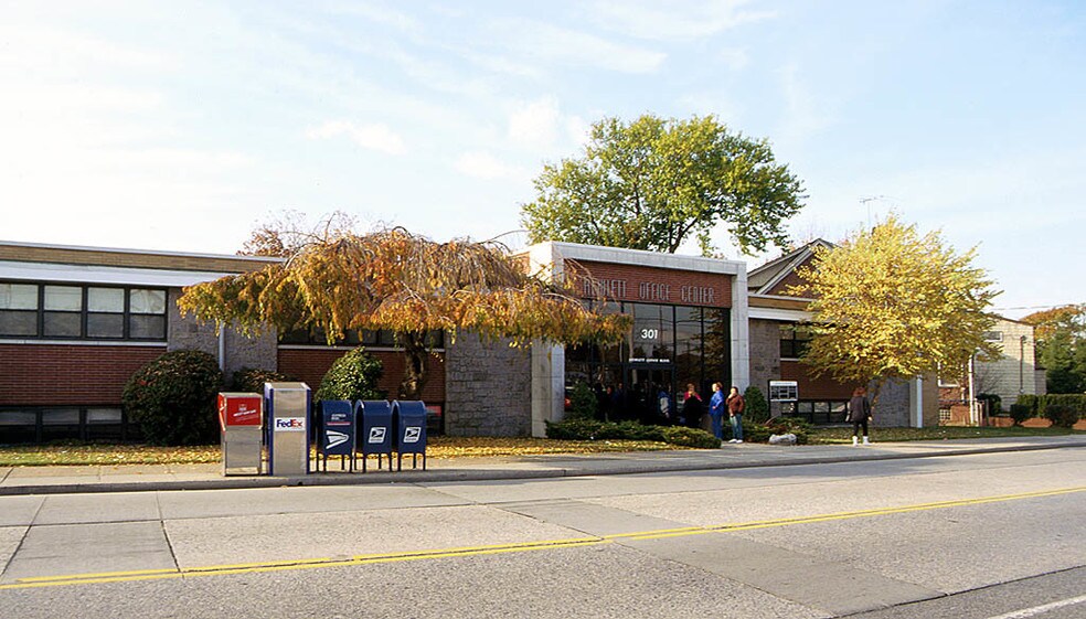301 Mill Rd, Hewlett, NY à louer - Autre – Image 2 sur 9