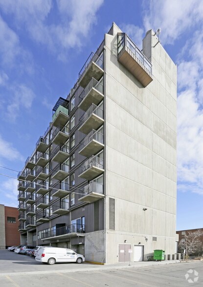 723 14th St NW, Calgary, AB à louer - Photo de l’immeuble – Image 2 sur 11