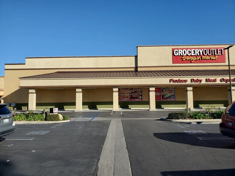 712-944 N Ventura Rd, Oxnard, CA à louer - Photo de l’immeuble – Image 2 sur 4