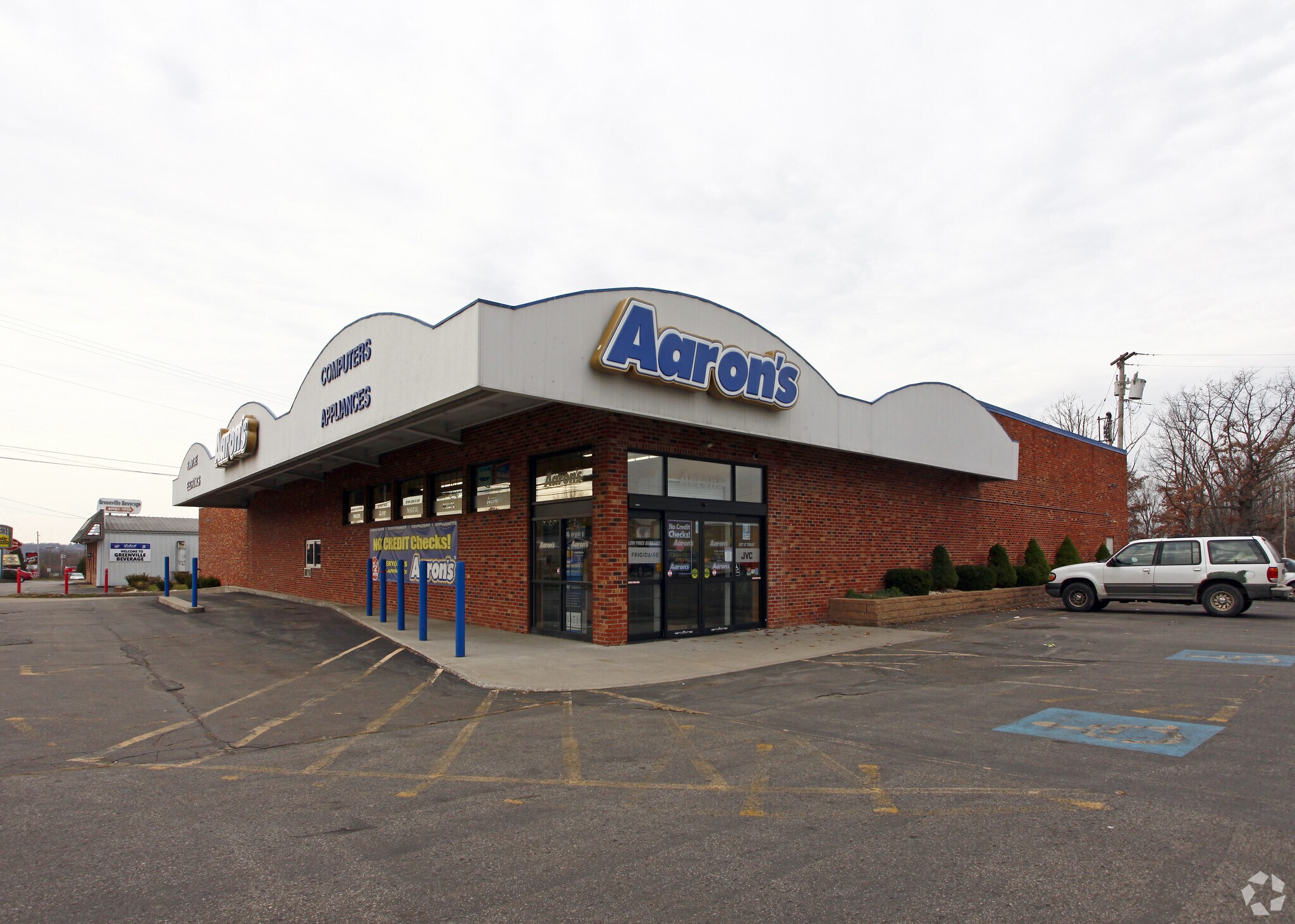 44 Hadley Rd, Greenville, PA à louer Photo principale– Image 1 sur 4