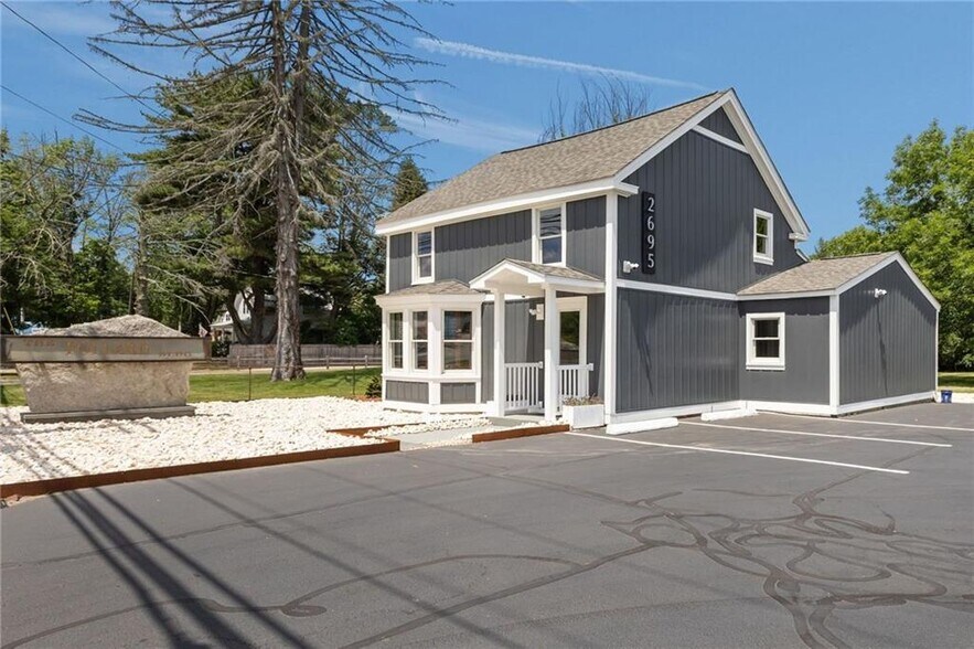 2695 Hartford Ave, Johnston, RI à louer - Photo de l’immeuble – Image 2 sur 33