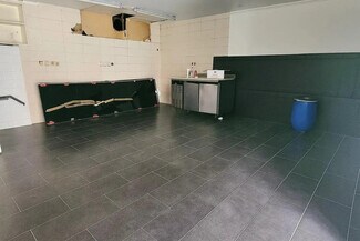 Plus de détails pour Local commercial à louer