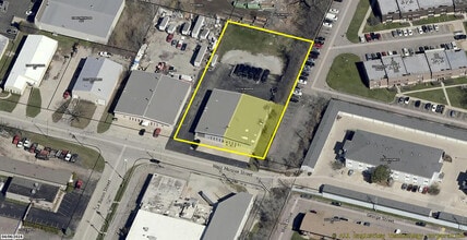 3232 W Monroe St, Waukegan, IL à louer Photo de l’immeuble– Image 2 sur 4