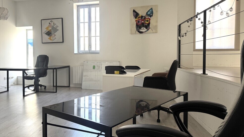 Bureau dans Clermont-Ferrand à vendre - Photo de l’immeuble – Image 1 sur 6
