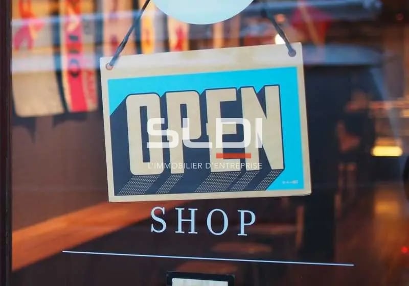 Local commercial dans TAIN-L'HERMITAGE à vendre - Photo de l’immeuble – Image 3 sur 3