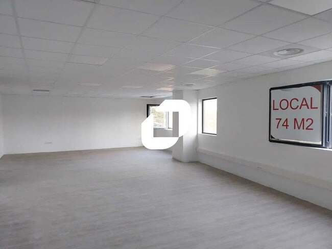 Plus de détails pour Bureau à louer