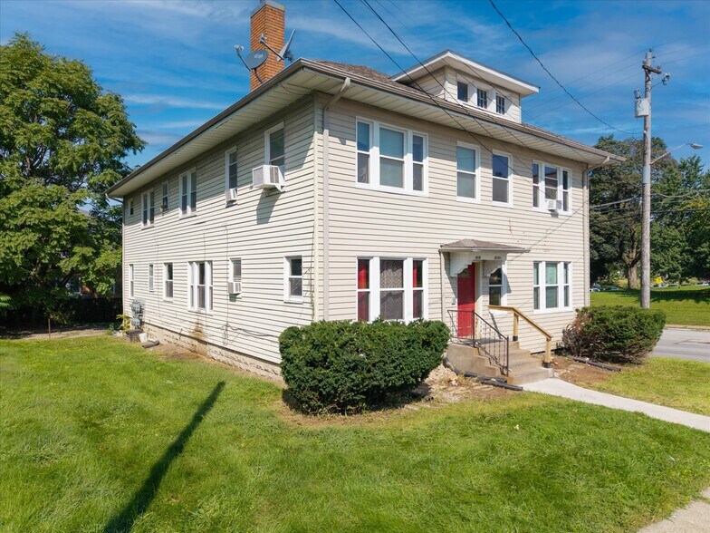 1818 Esplanade Ave, Davenport, IA à vendre - Photo de l’immeuble – Image 2 sur 5