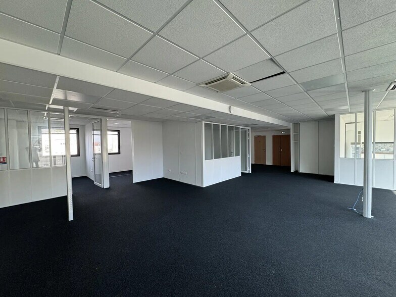 Bureau dans Reims à louer - Photo de l’immeuble – Image 3 sur 3