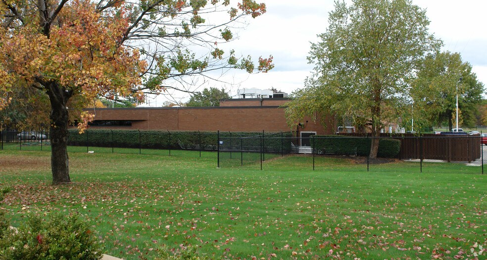 3910 South Ave, Youngstown, OH à louer - Photo de l’immeuble – Image 2 sur 12