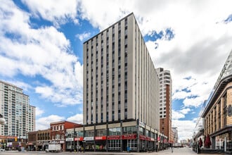 1-5 Nicholas St, Ottawa, ON à louer Photo de l’immeuble– Image 2 sur 6