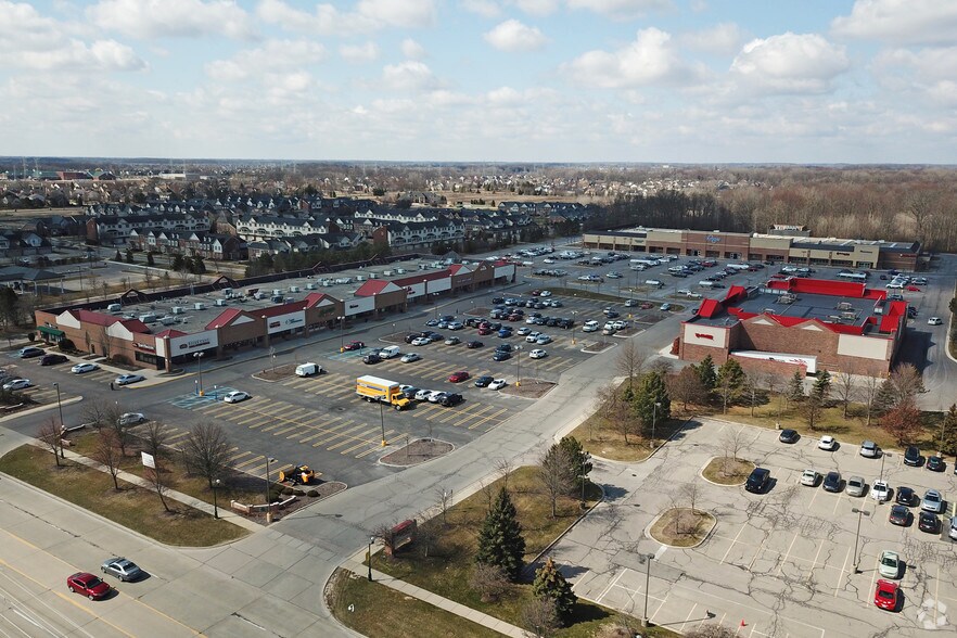1657-1965 N Canton Center Rd, Canton Township, MI à louer - Aérien – Image 2 sur 8