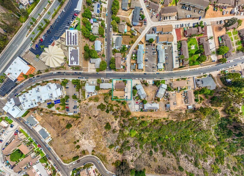 6736-6740 Kelly St, San Diego, CA à vendre - Photo de l’immeuble – Image 2 sur 21