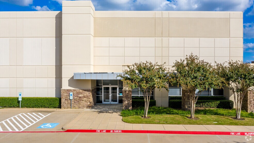 1500 Lakeside Pky, Flower Mound, TX à louer - Photo de l’immeuble – Image 2 sur 3
