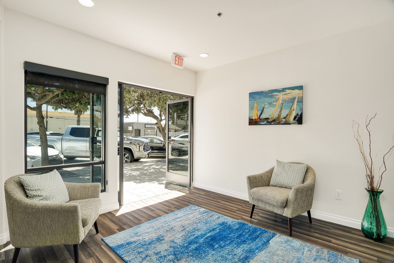 928-950 Hornblend St, San Diego, CA 92109 - Lot 2 -  - Photo intérieure - Image 1 of 15